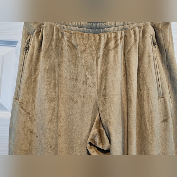 NWT SKIMS Velour Joggers- Gold - Picture 5 of 9